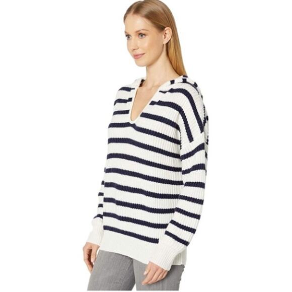 SPLENDID Striped Hooded Knit Sweater in Navy Stripe // M - Picture 4 of 11